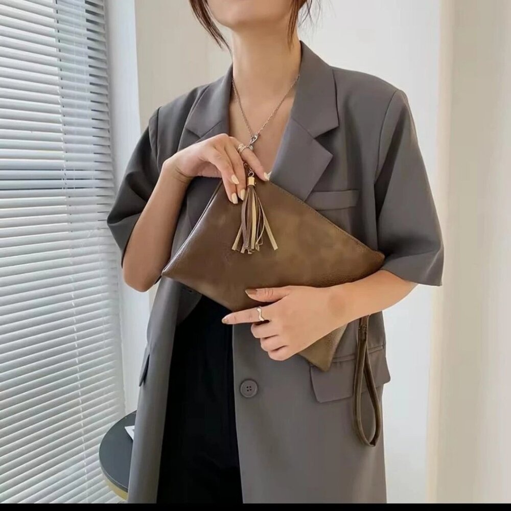 Women’s PU Leather Tassel Clutch Wristlet Envelope Bag Phone Purse Brown